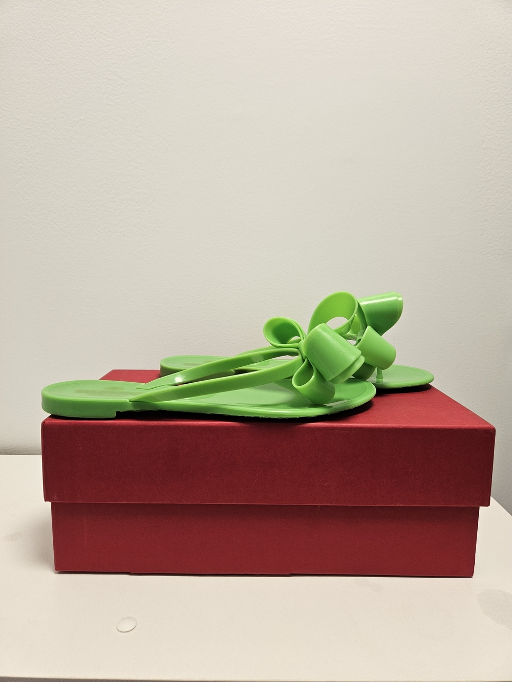 VALENTINO Garavani Neon Green Bow Slip-On Flat Thong Jelly Sandals